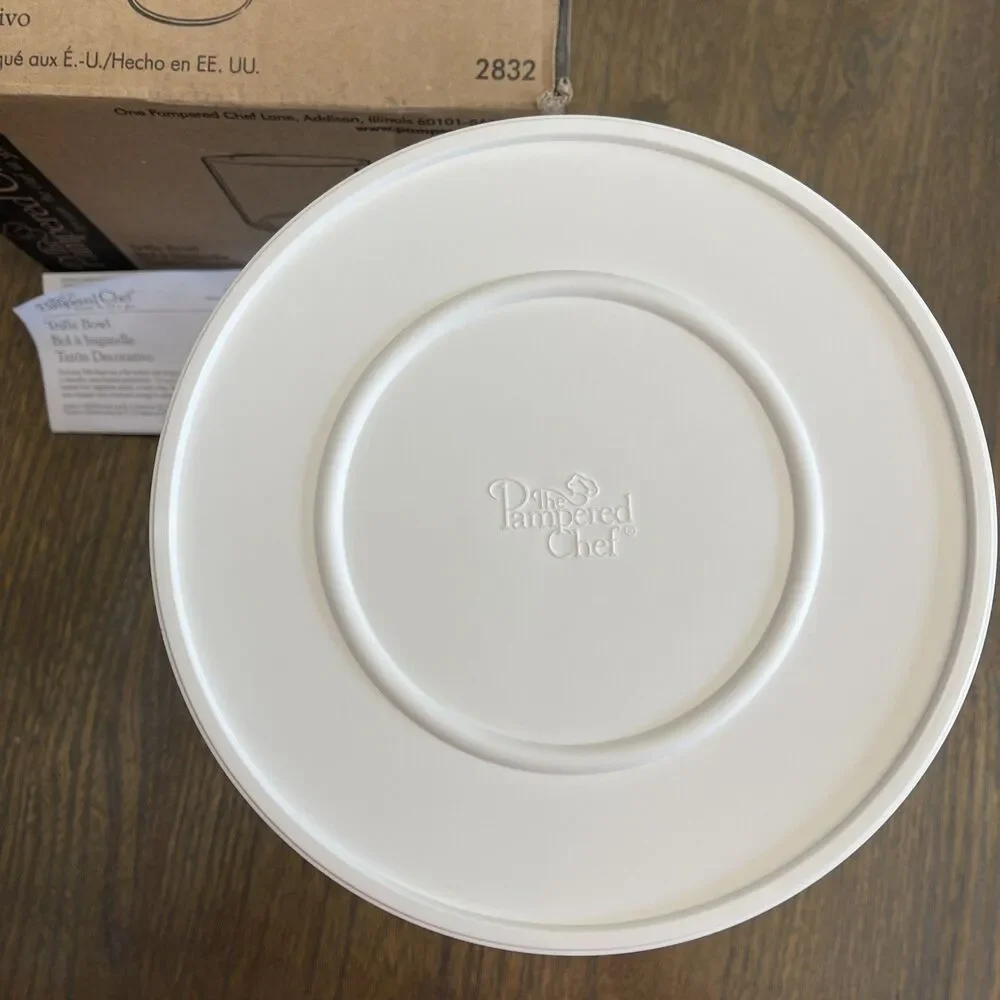 Pampered Chef Trifle Bowl #2832 – In the Box
